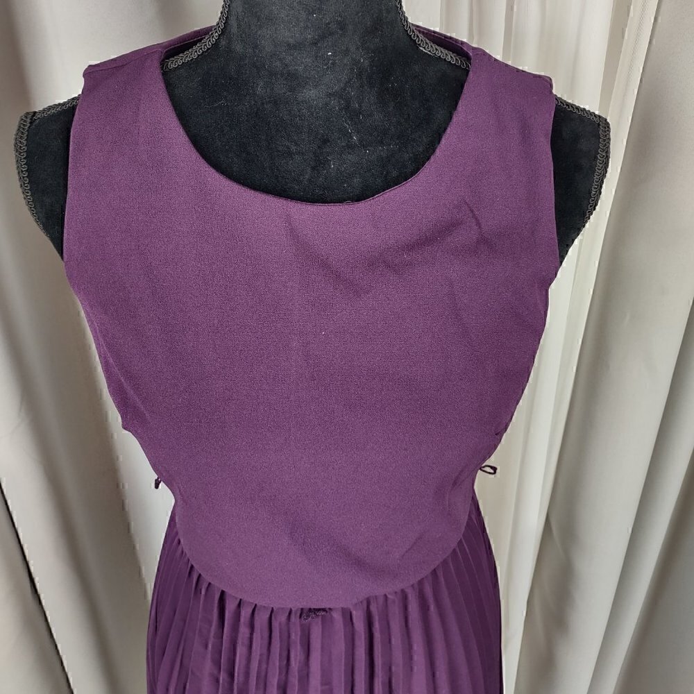 Shelby & Palmer Purple Pleated Dress Size 6 - Picture 2 of 11